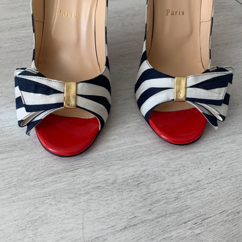 Christian Louboutin Blue/Ivory/Red Stripe Pumps sz 40 - Picture 2 of 12
